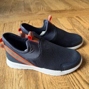 All in Motion Navy Slip-On Water Shoes Size 3 Kids – Excellent Condition